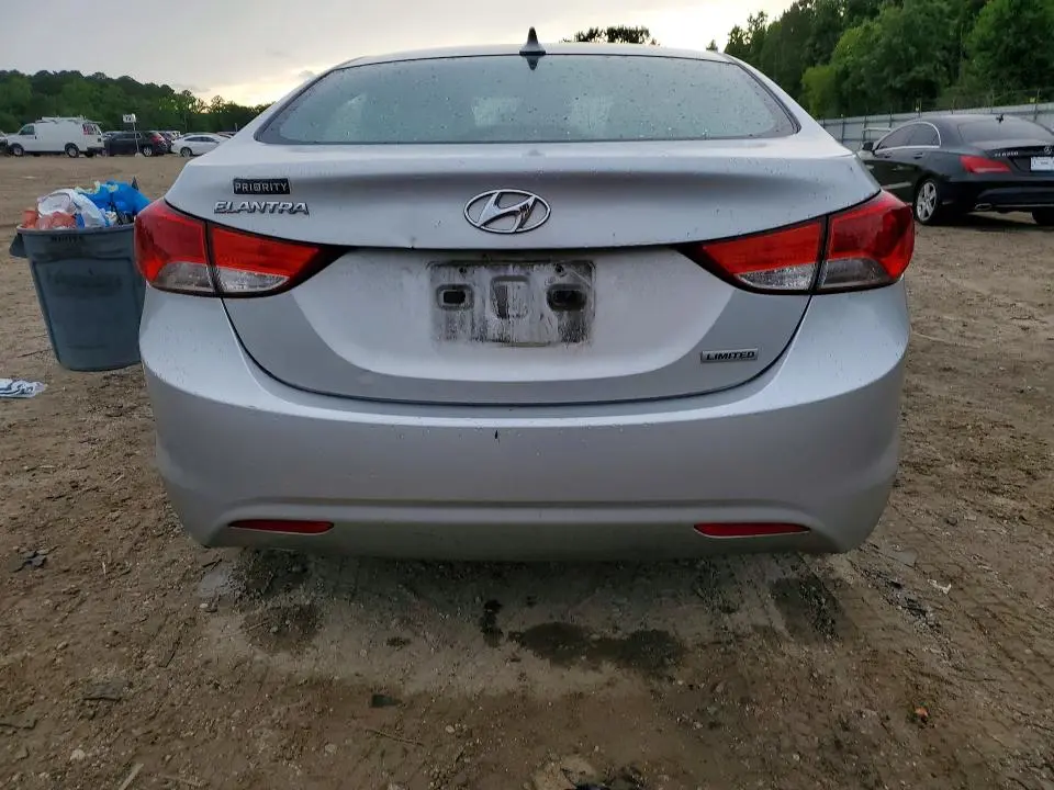 2013 HYUNDAI ELANTRA LIMITED  