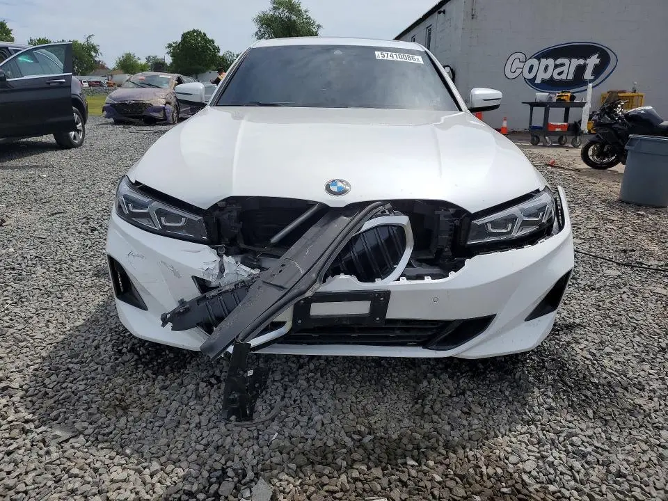 2024 BMW 330XI   
