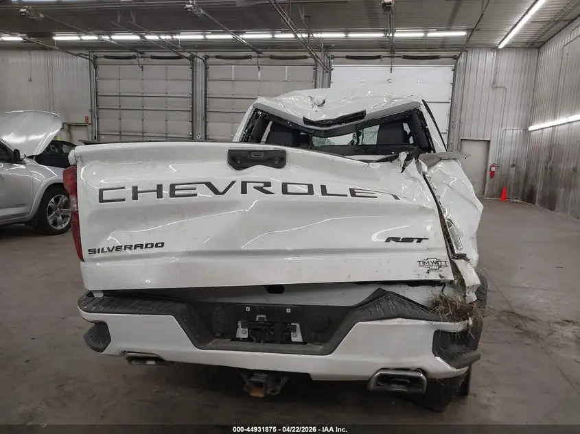 2022 CHEVROLET SILVERADO 1500 4WD  SHORT BED RST
