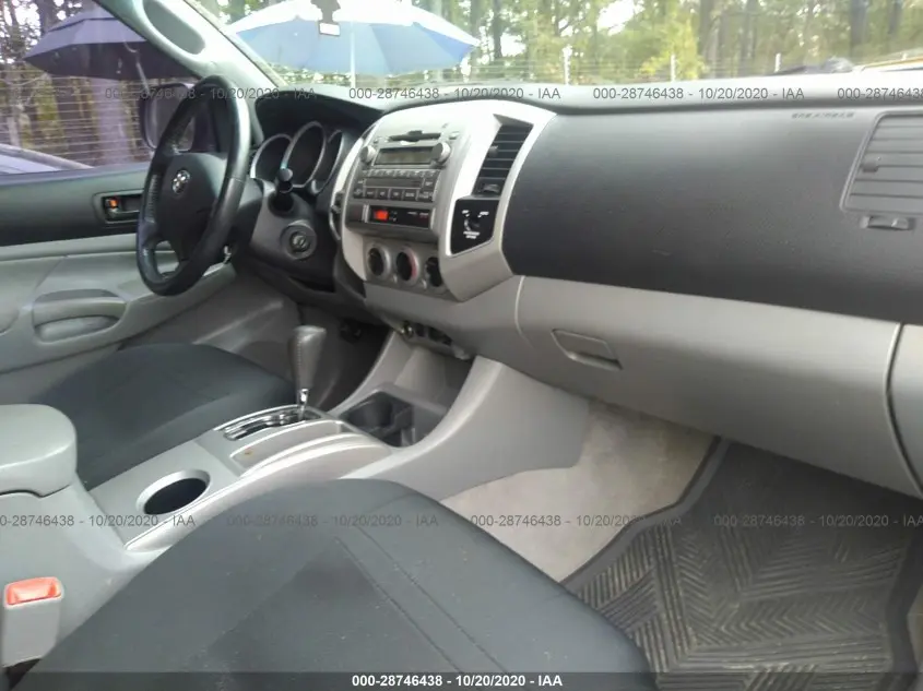 2011 TOYOTA TACOMA 
