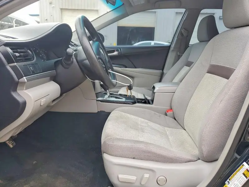 2014 TOYOTA CAMRY LE  