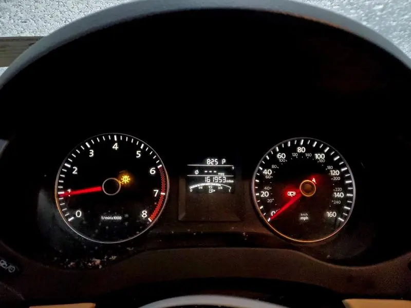 2013 VOLKSWAGEN JETTA SE  