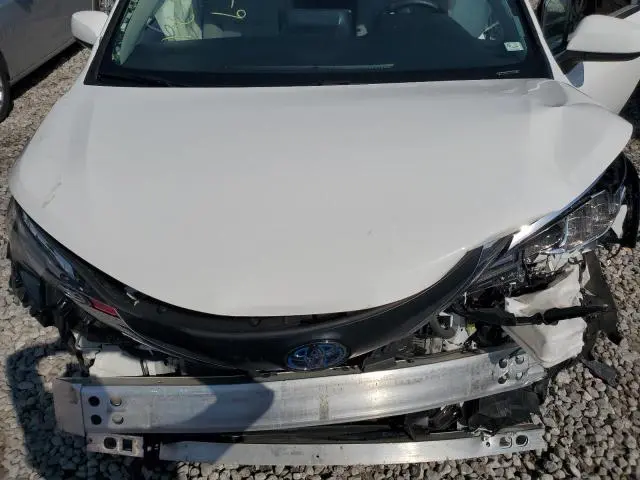 2022 TOYOTA SIENNA LE  