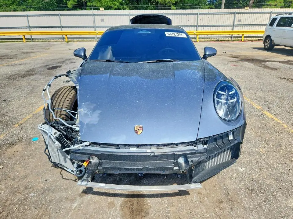 2026 PORSCHE 911 CARRERA  