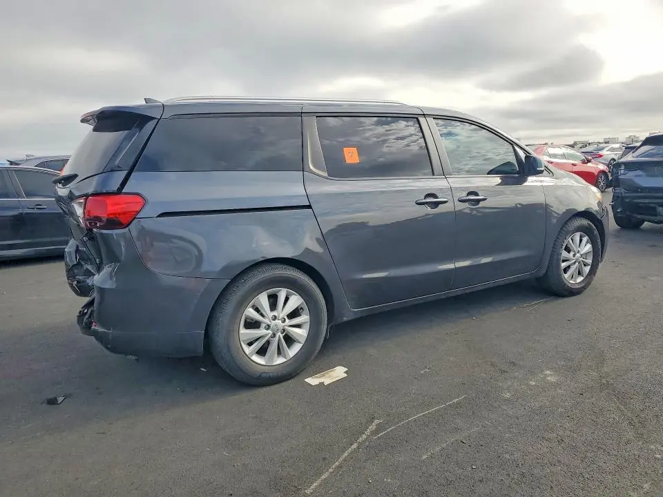2018 KIA SEDONA LX  