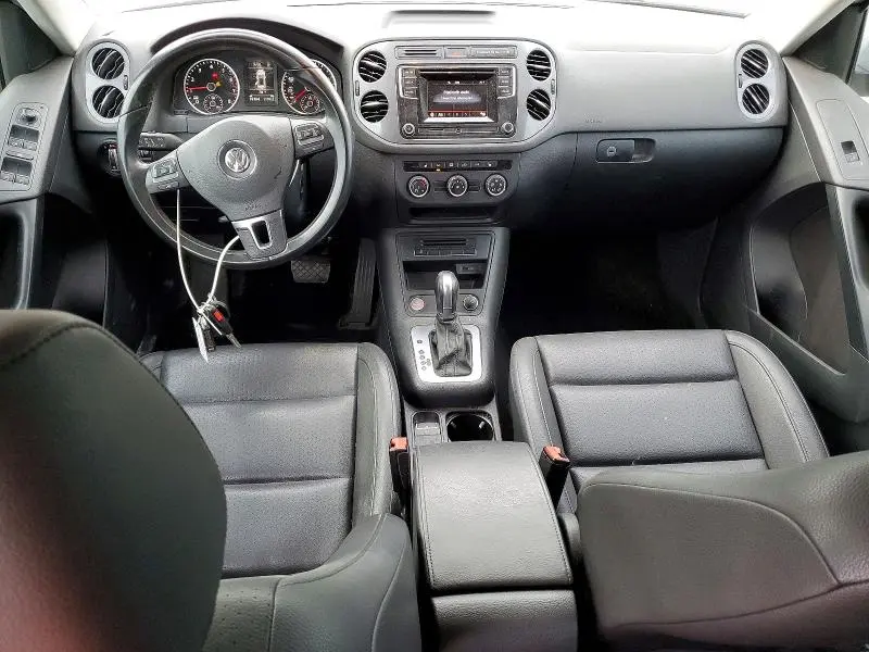 2016 VOLKSWAGEN TIGUAN S  