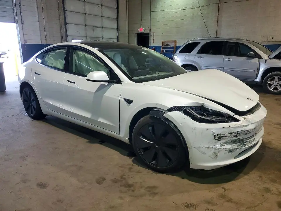 2026 TESLA MODEL 3   