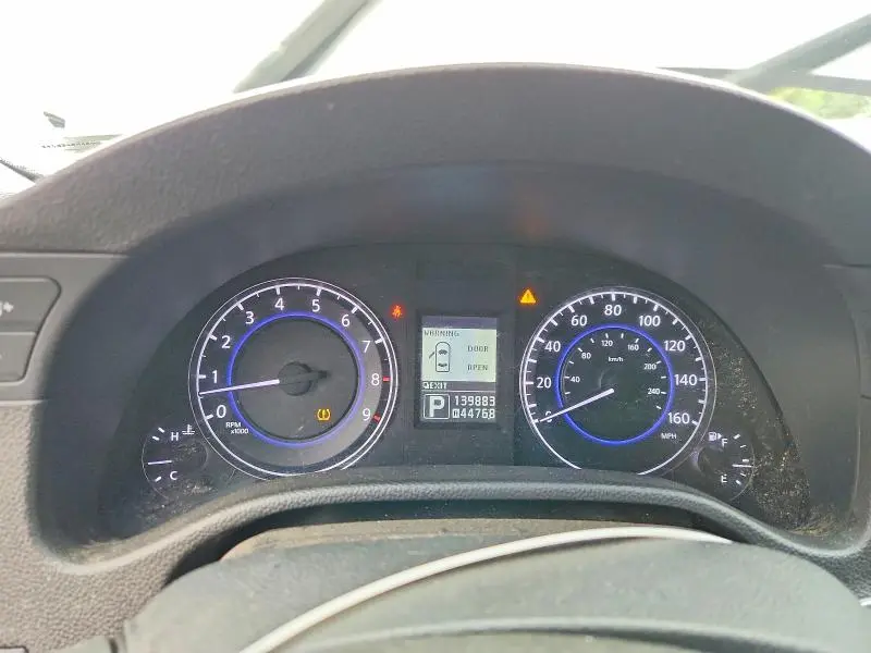2012 INFINITI G37   