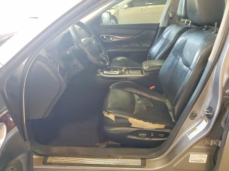 2011 INFINITI M37 X  