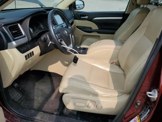 2018 TOYOTA HIGHLANDER SE  