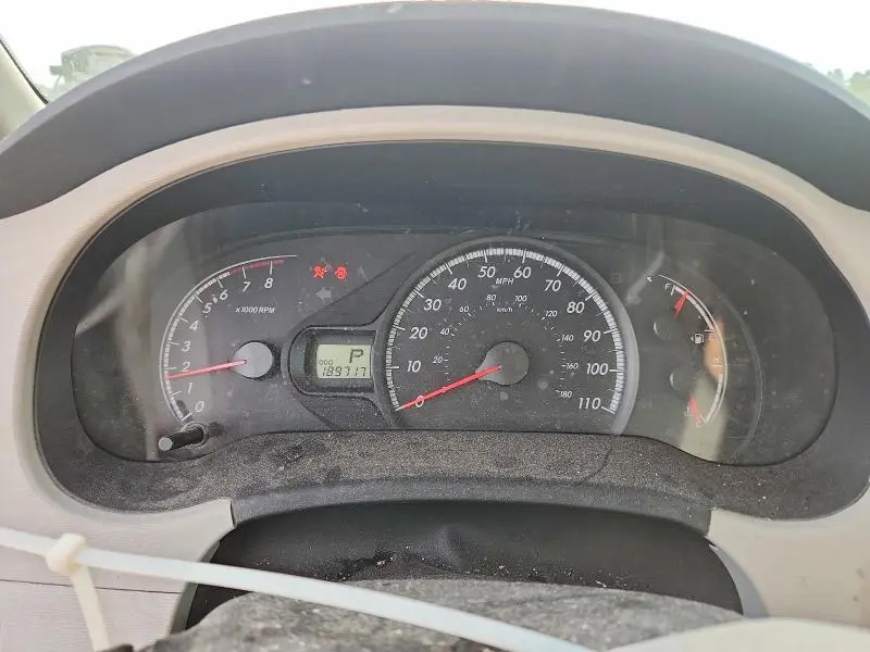 2013 TOYOTA SIENNA LE  