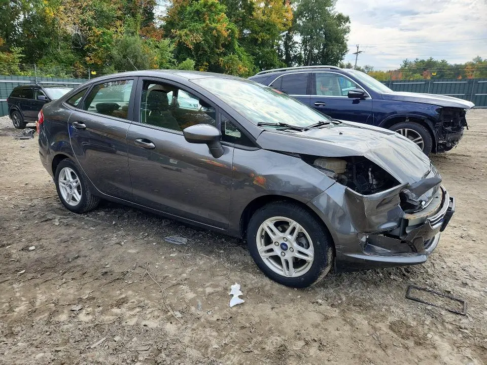 2018 FORD FIESTA SE  