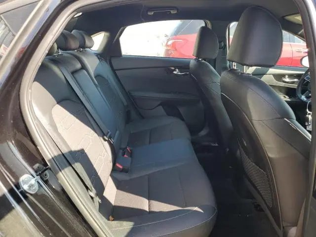 2022 KIA FORTE GT LINE  