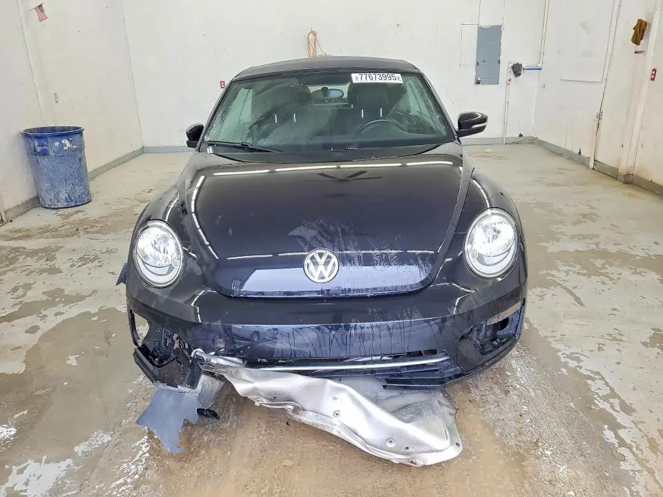 2018 VOLKSWAGEN BEETLE S  