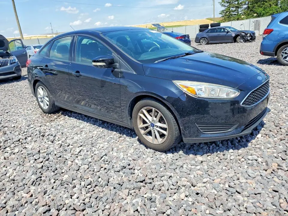 2017 FORD FOCUS SE  