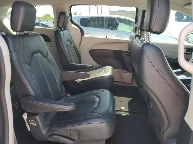 2019 CHRYSLER PACIFICA TOURING L  