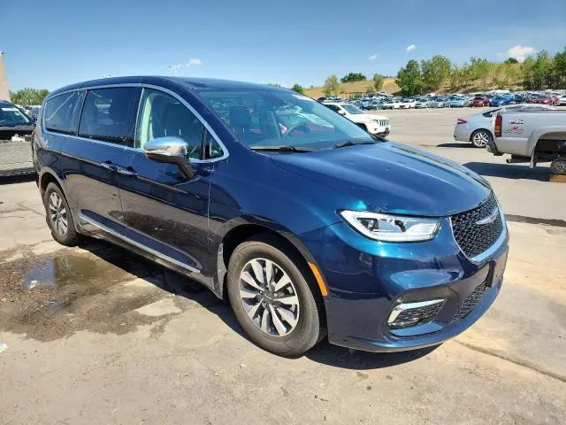 2023 CHRYSLER PACIFICA HYBRID LIMITED  