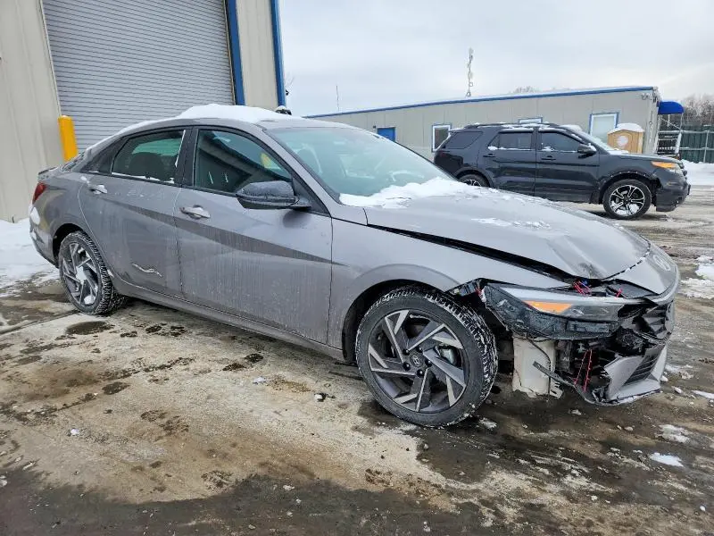 2025 HYUNDAI ELANTRA SEL SPORT  