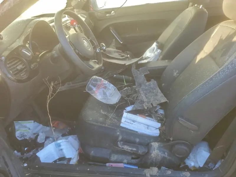 2016 VOLKSWAGEN BEETLE 1.8T  