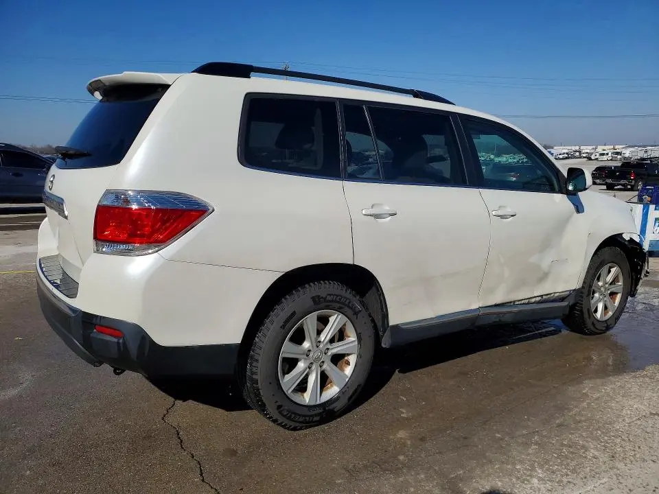 2013 TOYOTA HIGHLANDER BASE  