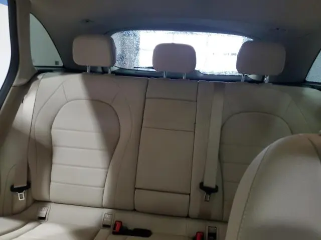 2022 MERCEDES-BENZ GLC 300 4MATIC  