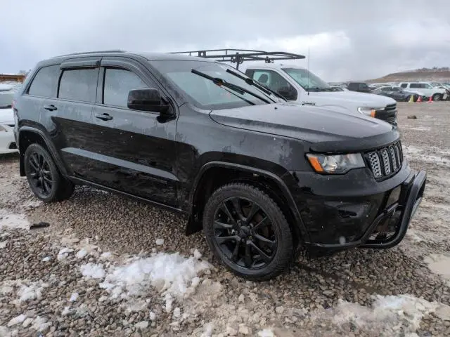 2018 JEEP GRAND CHEROKEE LAREDO