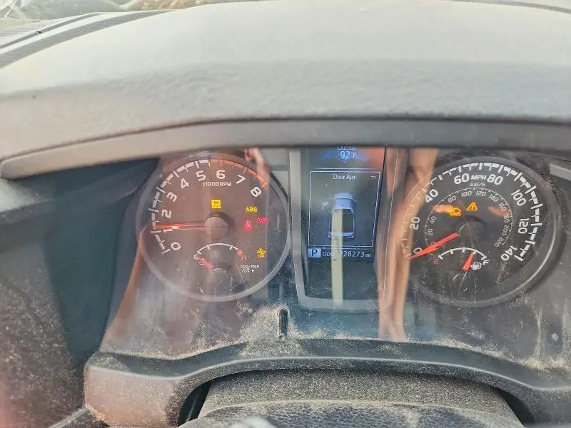 2019 TOYOTA TACOMA SR  