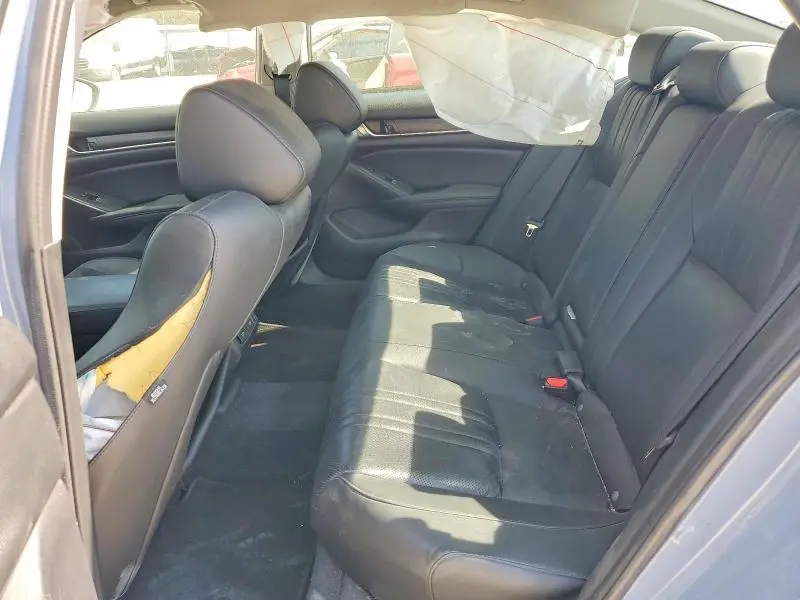 2022 HONDA ACCORD TOURING  