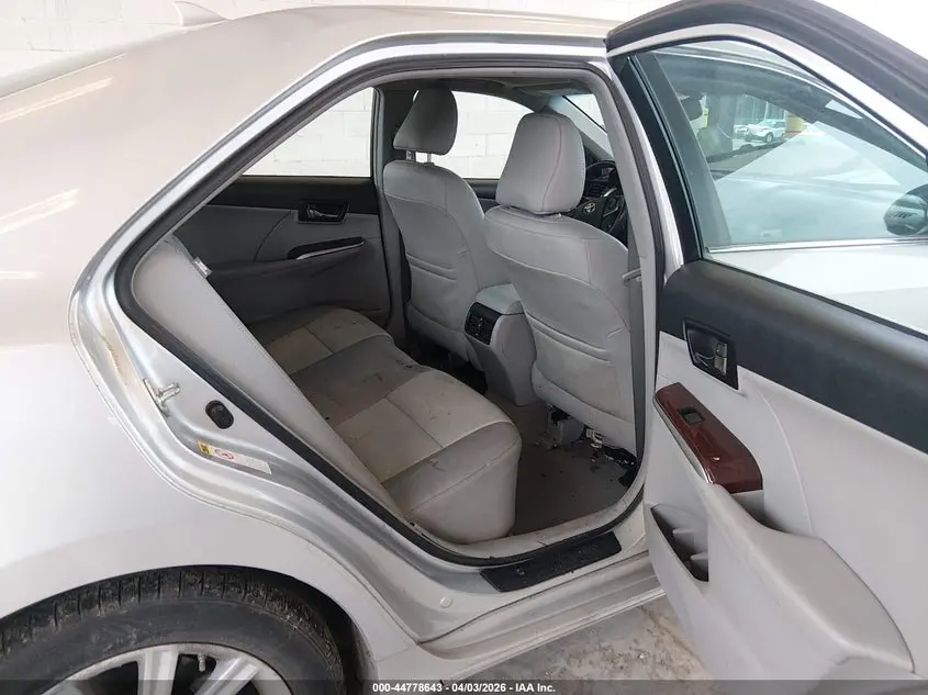 2012 TOYOTA CAMRY XLE