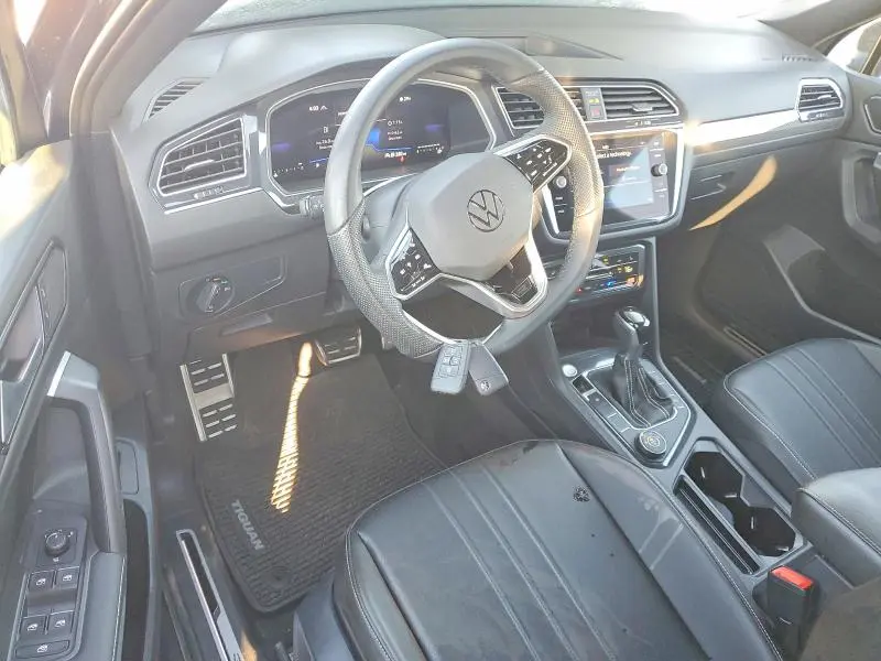 2024 VOLKSWAGEN TIGUAN SE R-LINE BLACK  