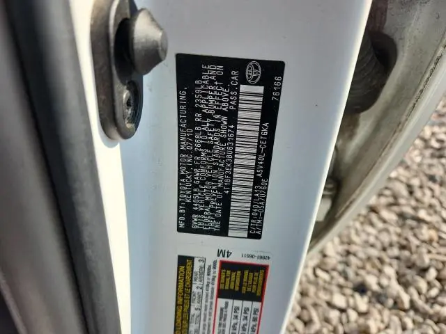 2011 TOYOTA CAMRY XLE  