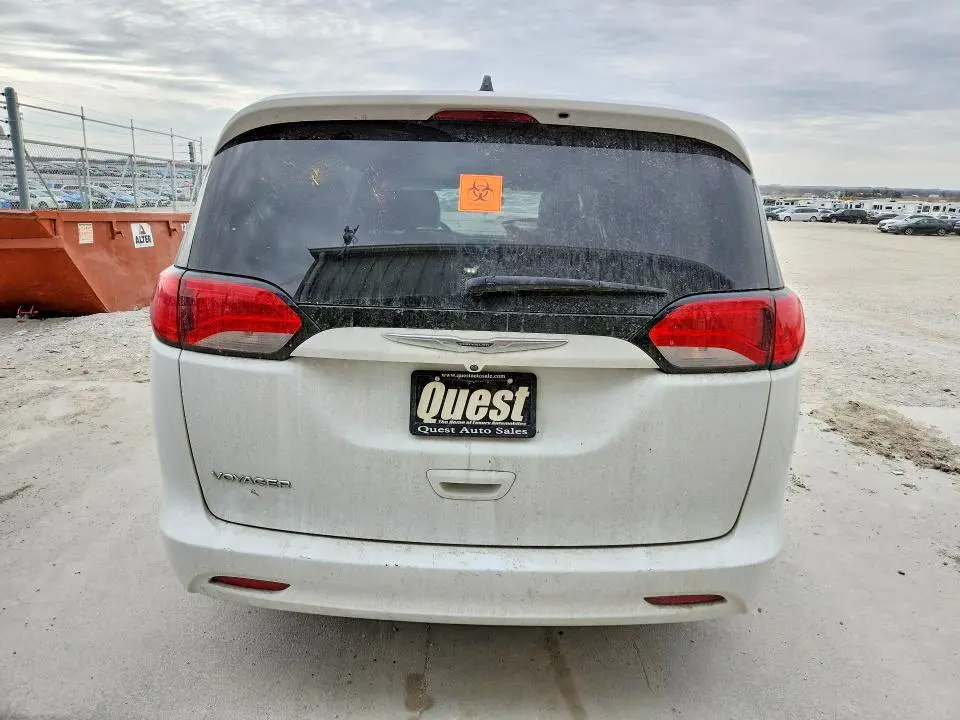 2021 CHRYSLER VOYAGER LXI  