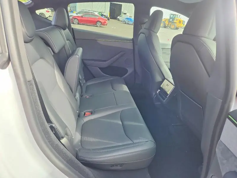 2026 TESLA MODEL Y   
