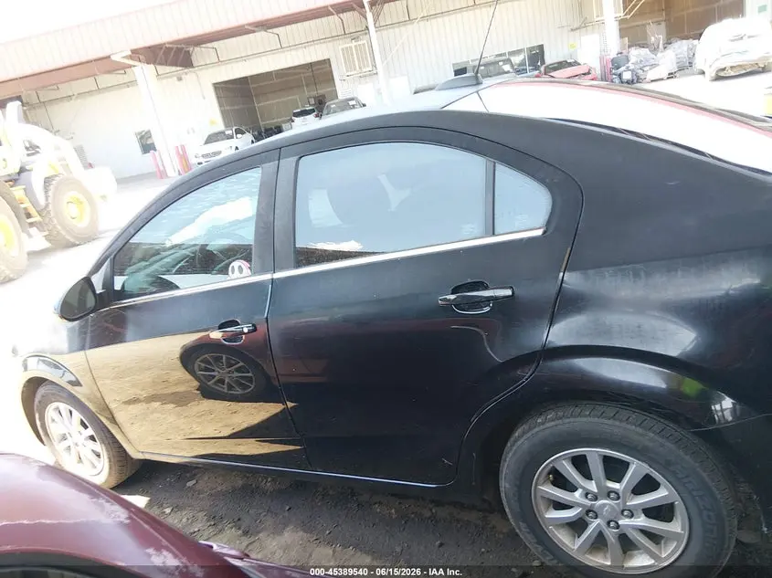 2017 CHEVROLET SONIC LT AUTO