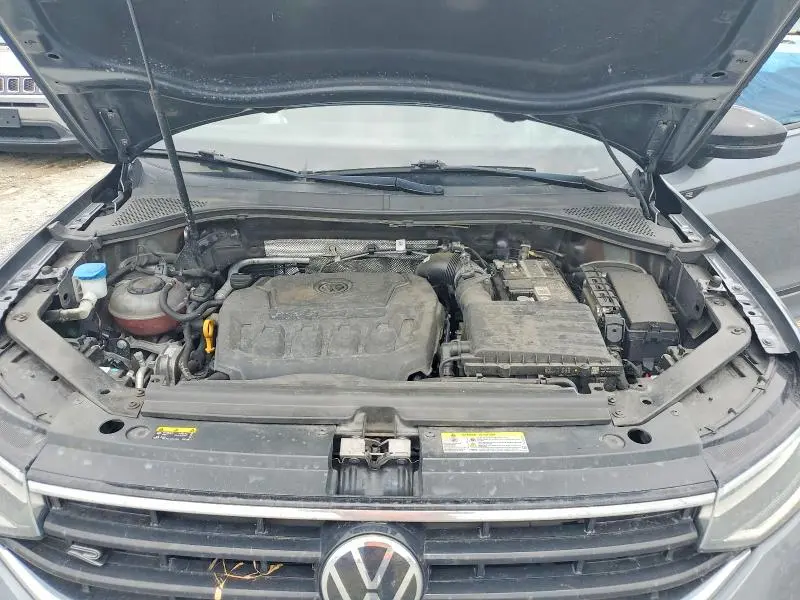 2023 VOLKSWAGEN TIGUAN SE R-LINE BLACK  