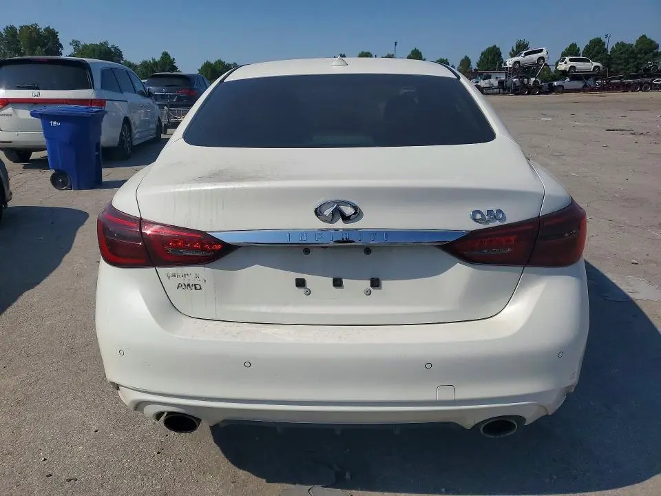 2021 INFINITI Q50 LUXE  