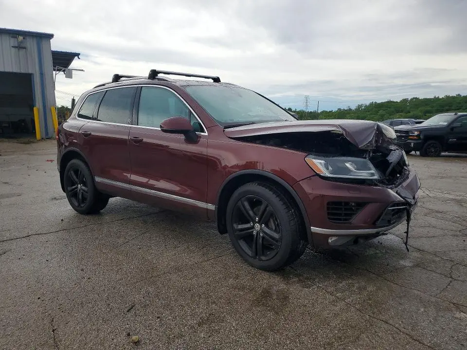 2017 VOLKSWAGEN TOUAREG WOLFSBURG  