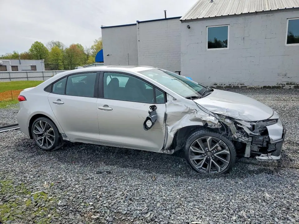 2020 TOYOTA COROLLA SE  