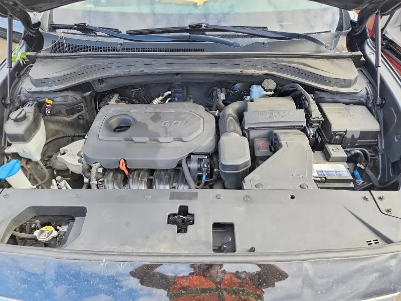 2019 HYUNDAI SANTA FE SE  