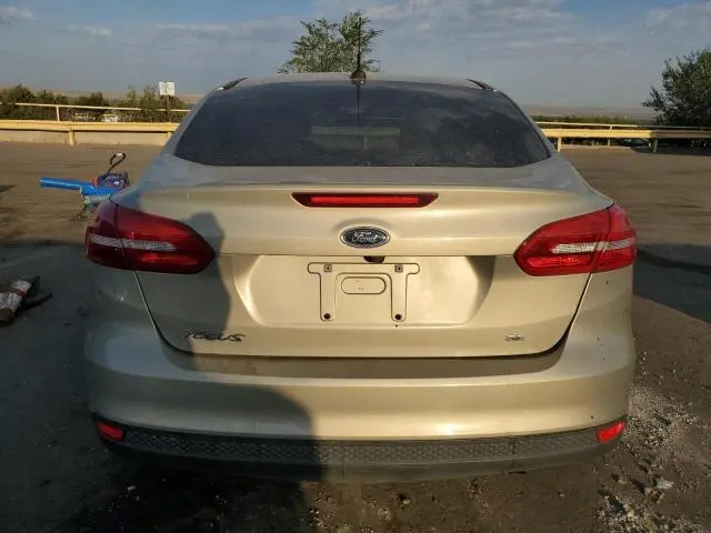 2016 FORD FOCUS SE  