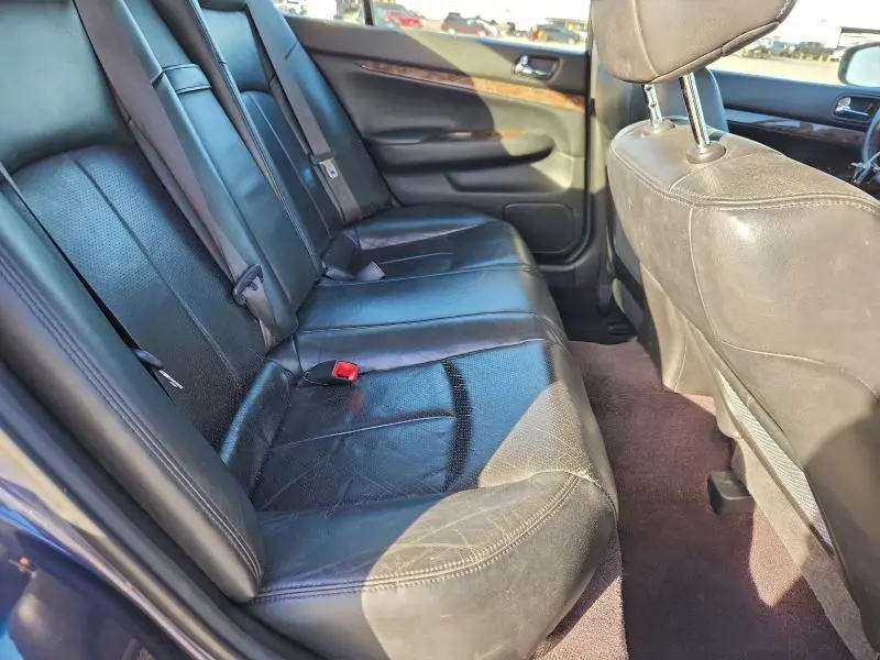 2010 INFINITI G37 BASE  