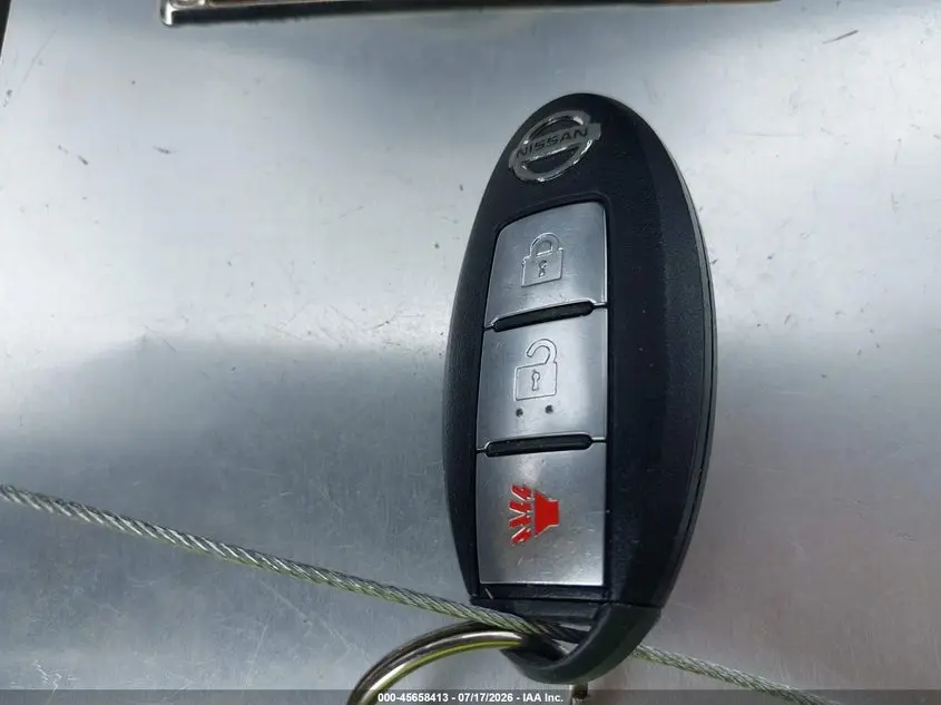 2011 NISSAN ROGUE SV