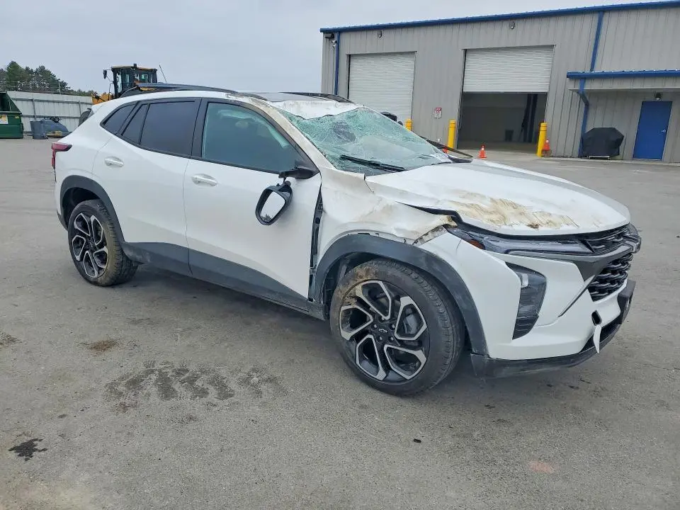 2025 CHEVROLET TRAX 2RS  