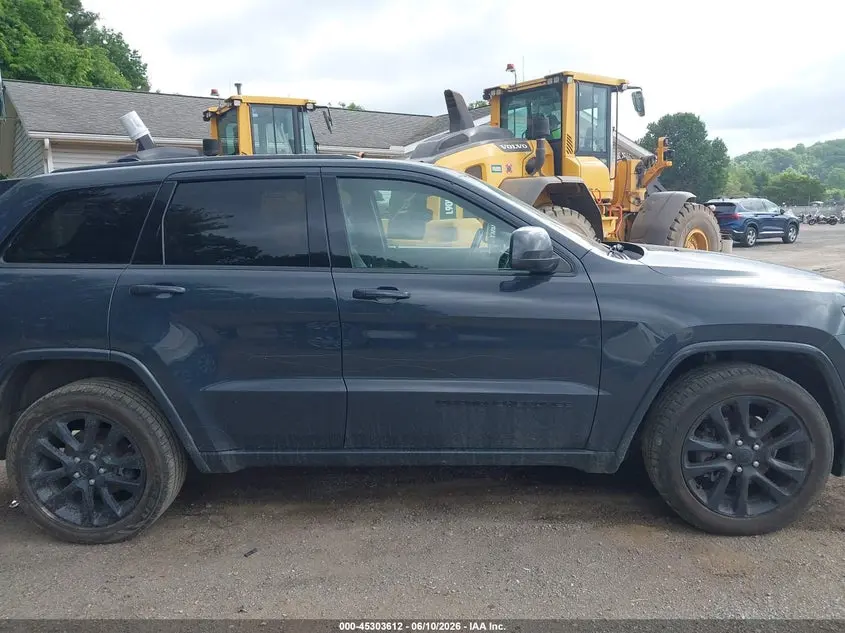 2017 JEEP GRAND CHEROKEE ALTITUDE 4X4