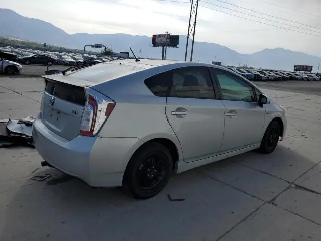 2013 TOYOTA PRIUS   