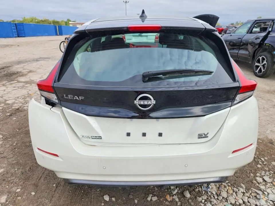 2023 NISSAN LEAF SV PLUS  