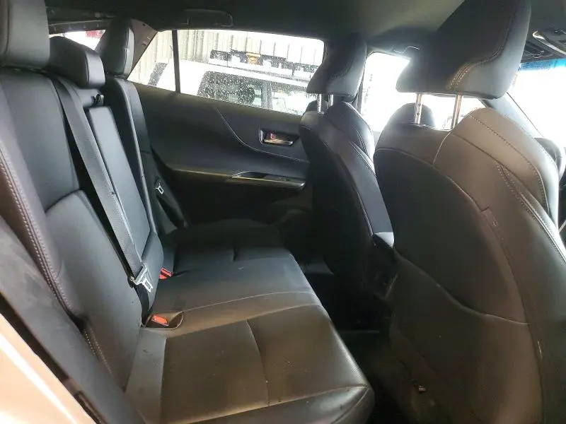 2021 TOYOTA VENZA XLE  