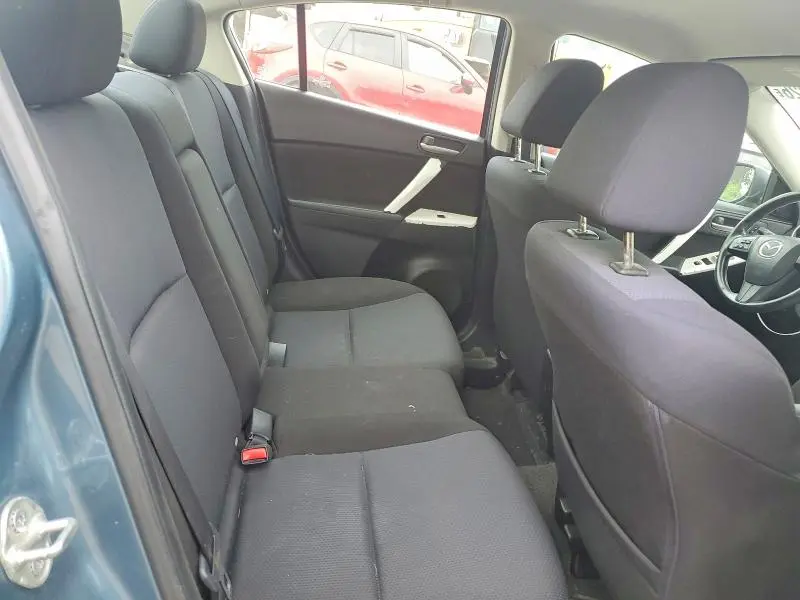 2010 MAZDA 3 I  