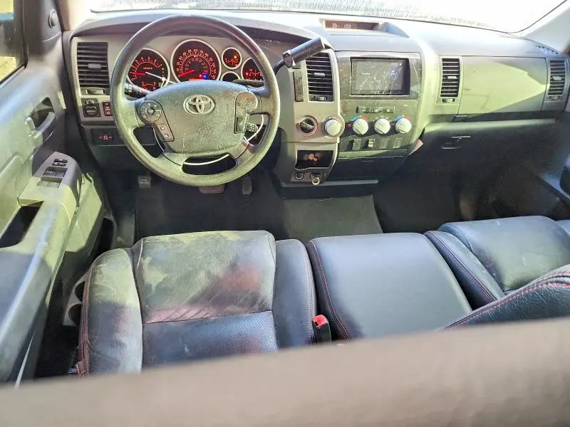 2013 TOYOTA TUNDRA CREWMAX SR5  