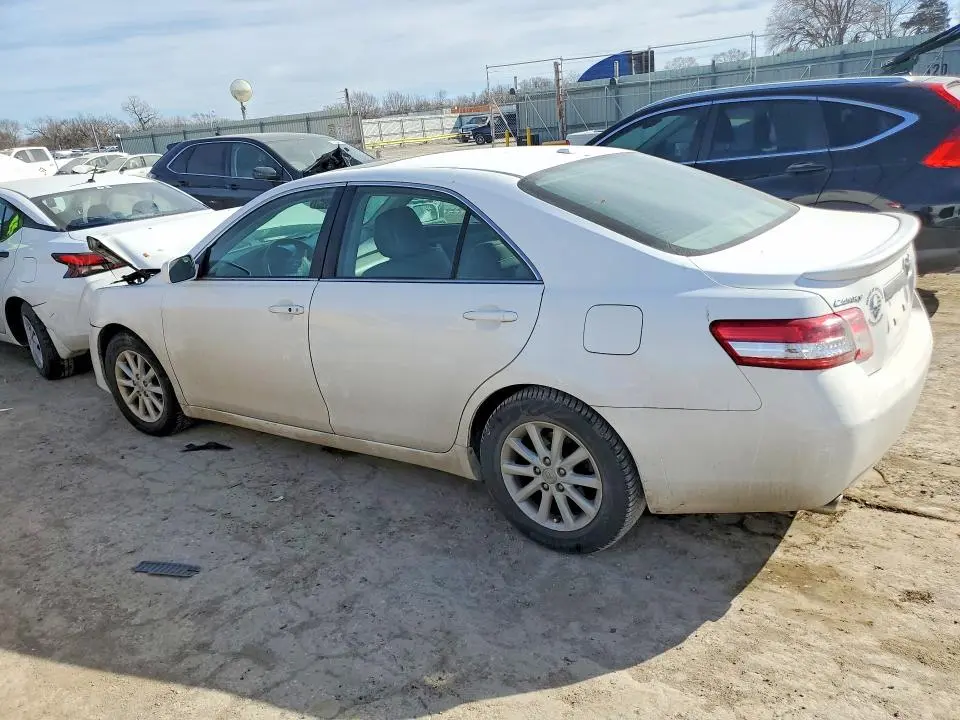 2010 TOYOTA CAMRY SE  
